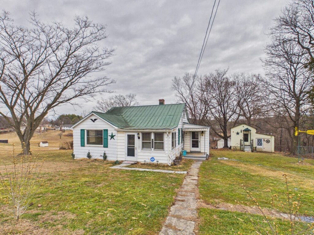 320 Bethel Grange Rd photo 1